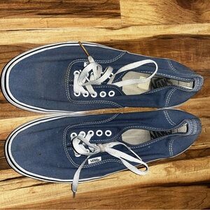 Vans Men's Navy Canvas Sneakers